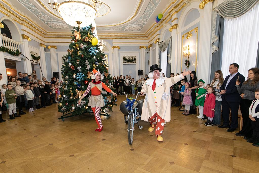 Учреждения культуры Оренбуржья подготовили для оренбуржцев новогодние мероприятия